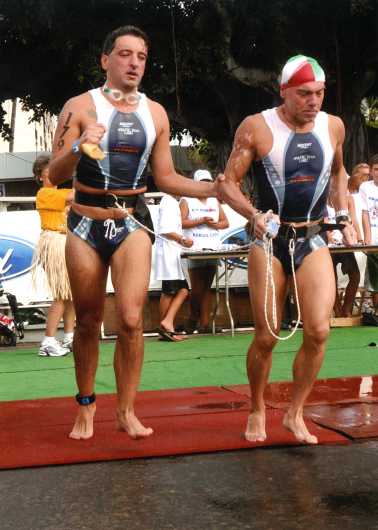 Alberto e Claudio dopo il nuoto si preparano alla frazioni in bicicletta