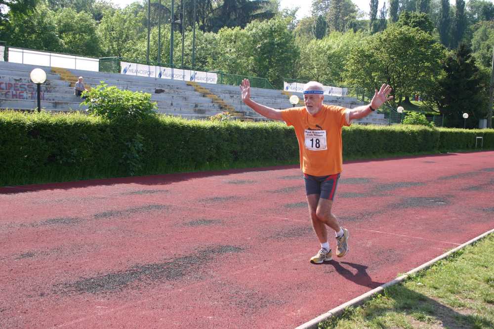 Mirko all'arrivo sui 3.000 (Tuttinpista 2010)