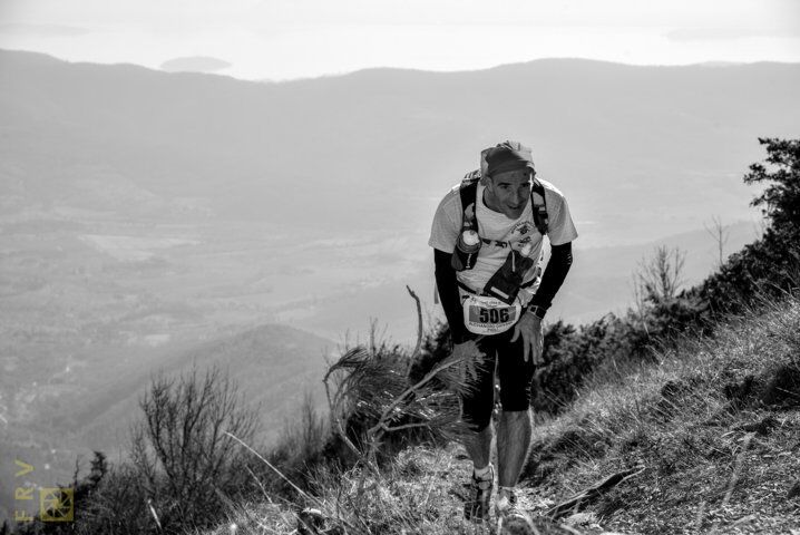 Alessandro Pioli al Cortona Trail. Copertina per lui perchè speriamo di rivederlo presto sui sentieri e 