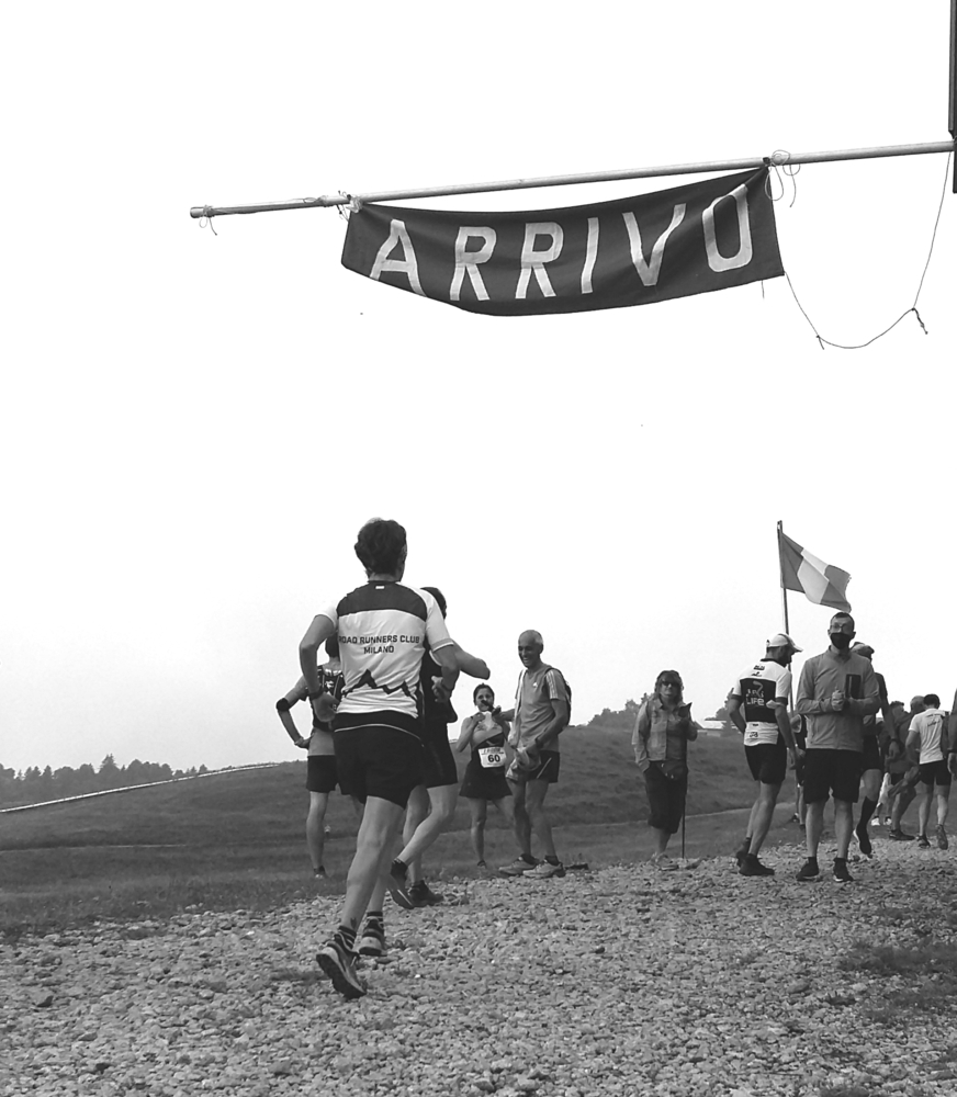 Una foto d'altri tempi: Simona all'arrivo della Moggio-Artavaggio