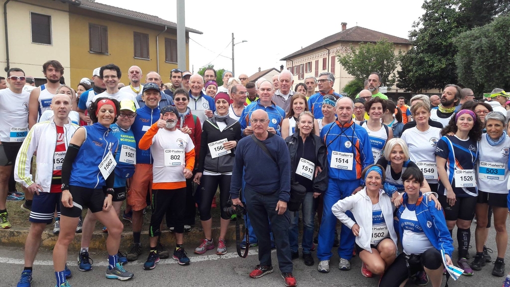 Storico bel gruppo Road ai Ciliegi in Fiore: la marcia di Casterno non potrà mancare nel GP Tapasciate 2024