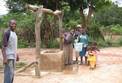 Un pozzo per l'Africa Un pozzo per l'Africa