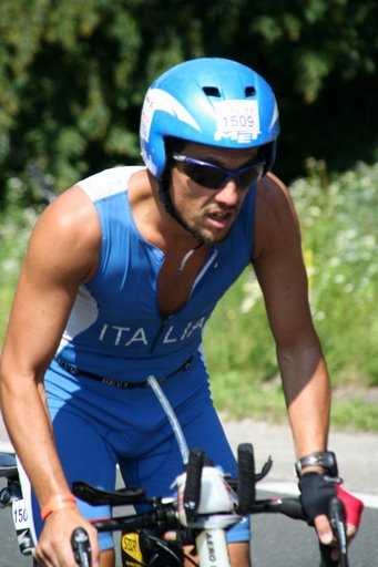 Max Marta in versione patriottica