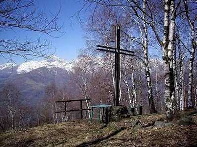 La croce del Monte Casto (al sesto km)