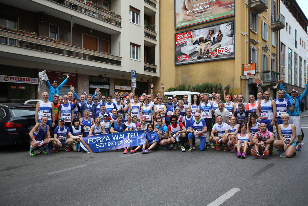 La classica foto di Sergino del gruppone Road davanti alla sede, quest'anno dedicata a Walter!